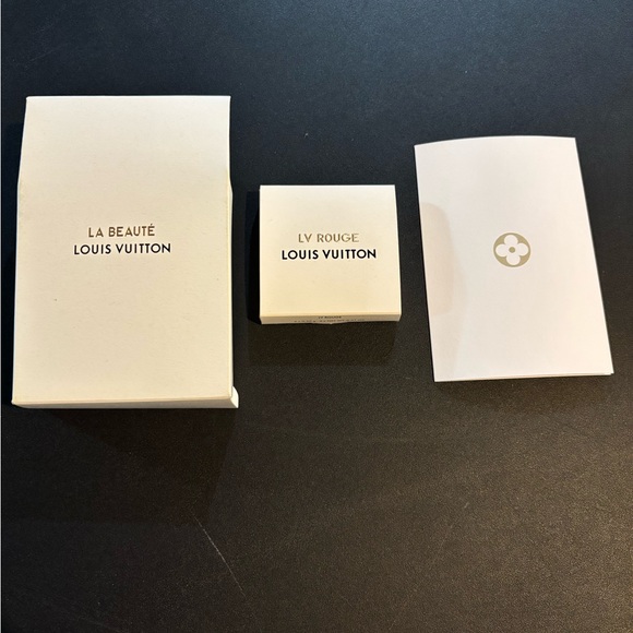Louis Vuitton Rouge Lipstick Sample Set - Picture 6 of 15